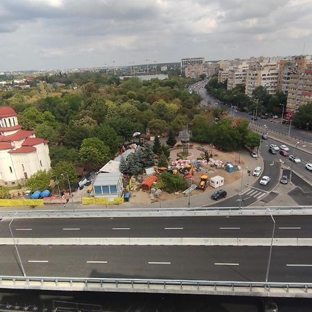 Lake And Park View Residence Bucharest Exterior photo